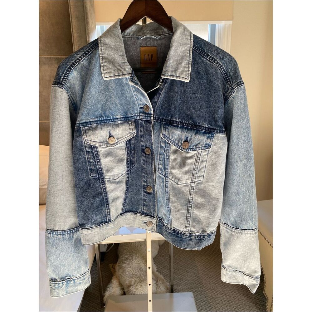 GAP Two-Tone Oversized Blue Denim Jacket